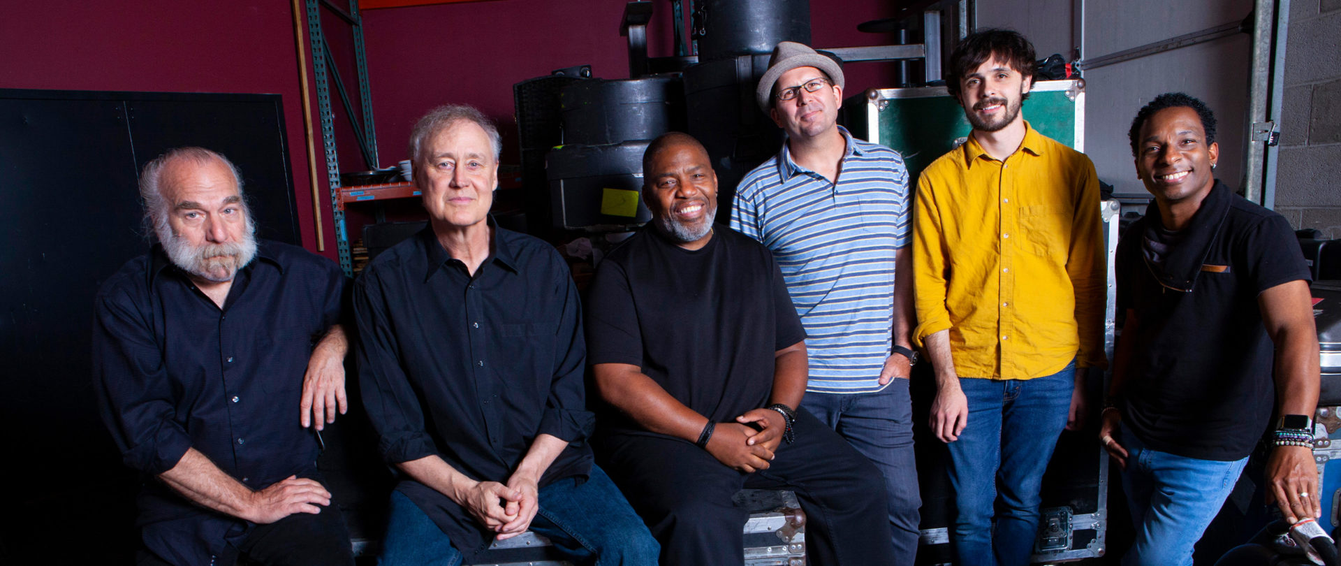 https://foxtucson.com/wp-content/uploads/2022/08/Bruce-Hornsby-21x9-1-1920x810.jpg